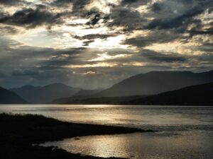 Scotland Unveiled: A Comprehensive Travel Guide to the Land of Myths, Highlands, and Scenic Wonders